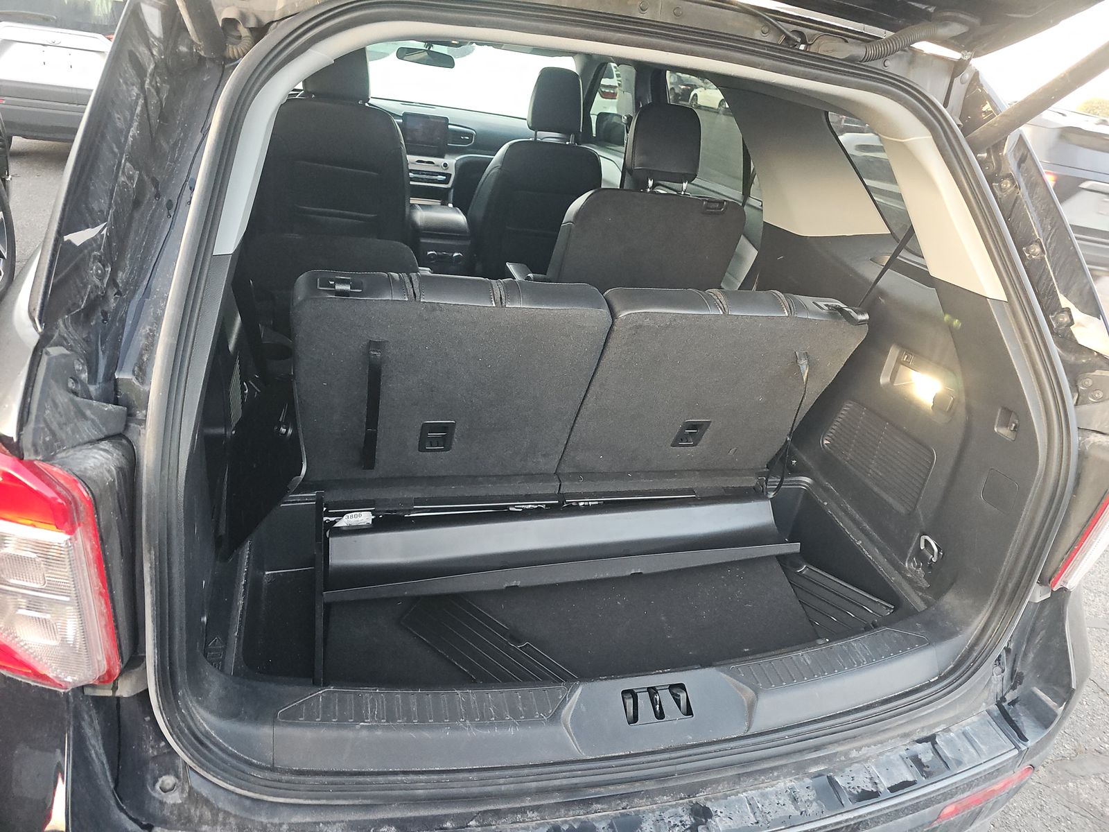 2023 Ford Explorer XLT AWD