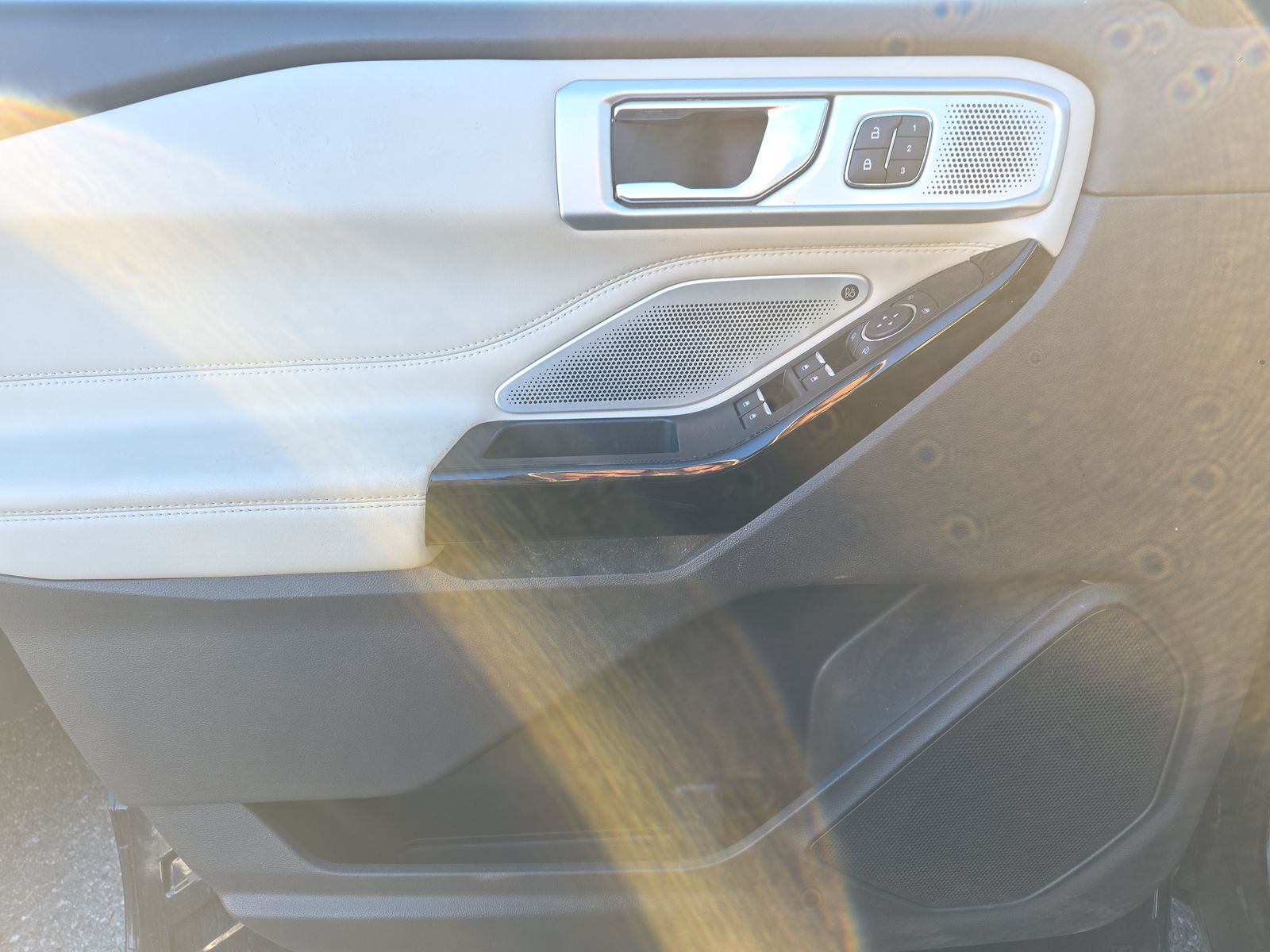 2022 Ford Explorer Platinum AWD