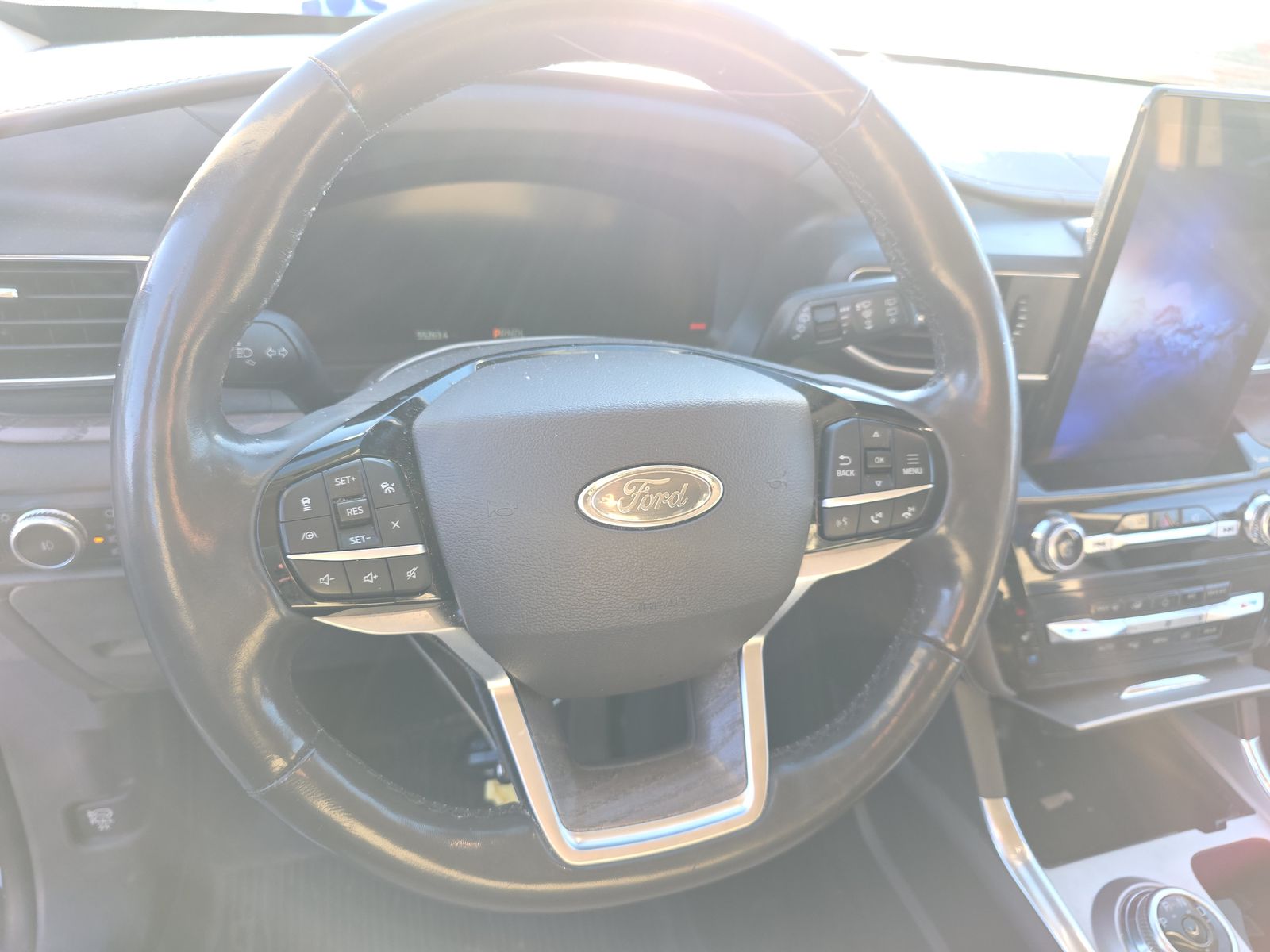 2022 Ford Explorer Platinum AWD