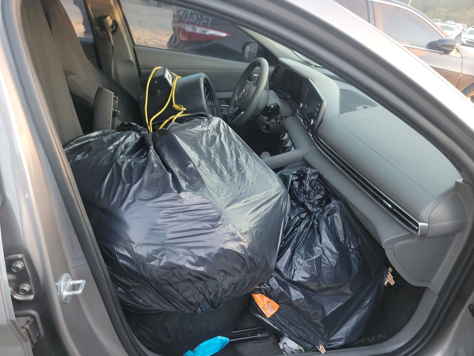 2022 Hyundai Elantra SE FWD