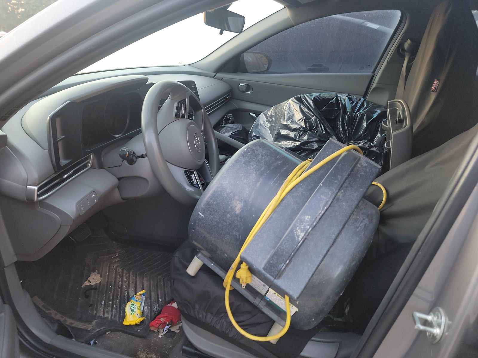 2022 Hyundai Elantra SE FWD