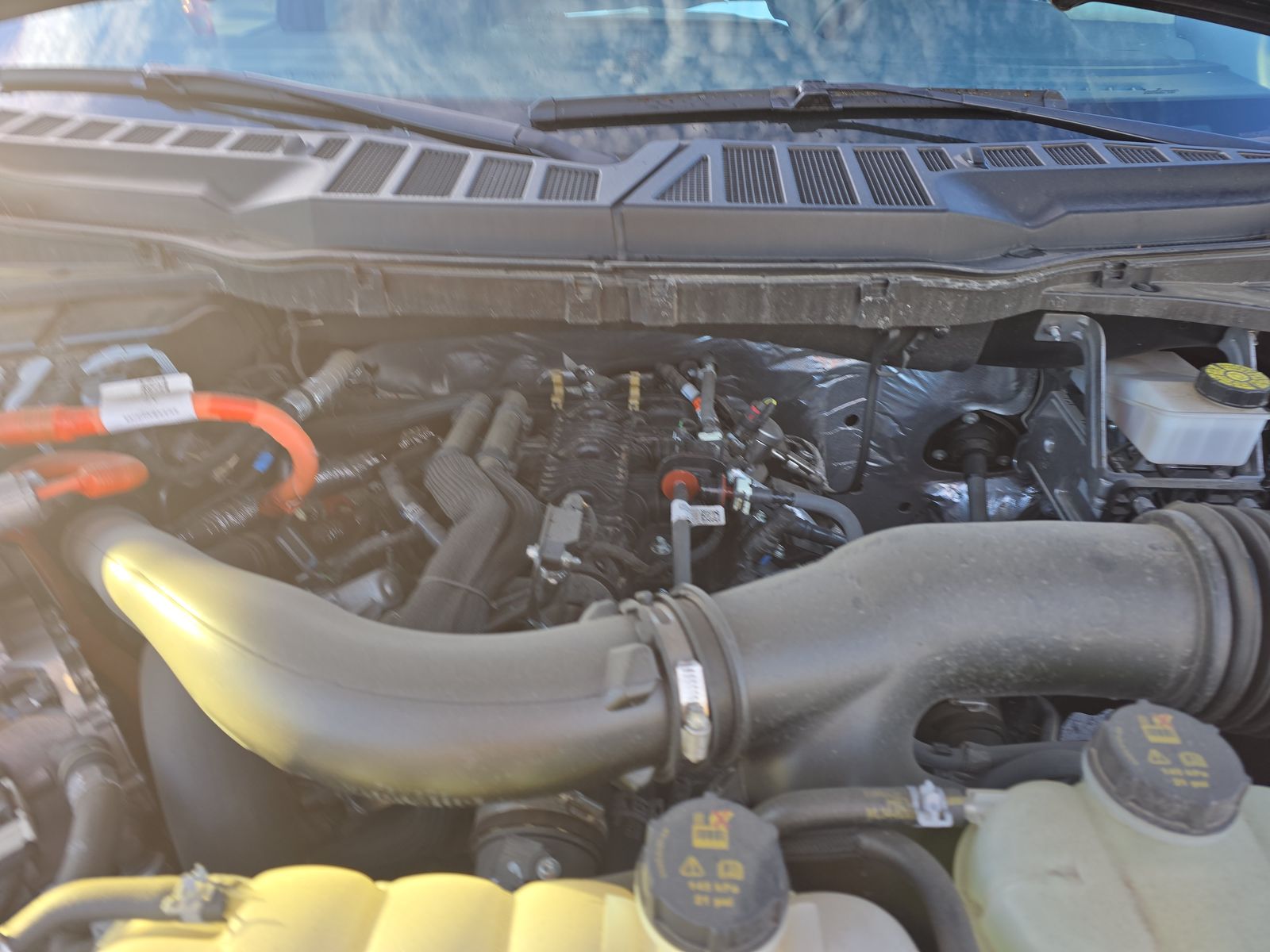 2024 Ford F-150 Hybrid Lariat AWD