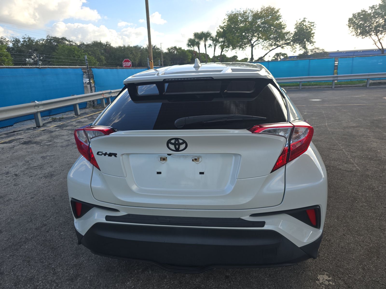 2020 Toyota C-HR LE FWD