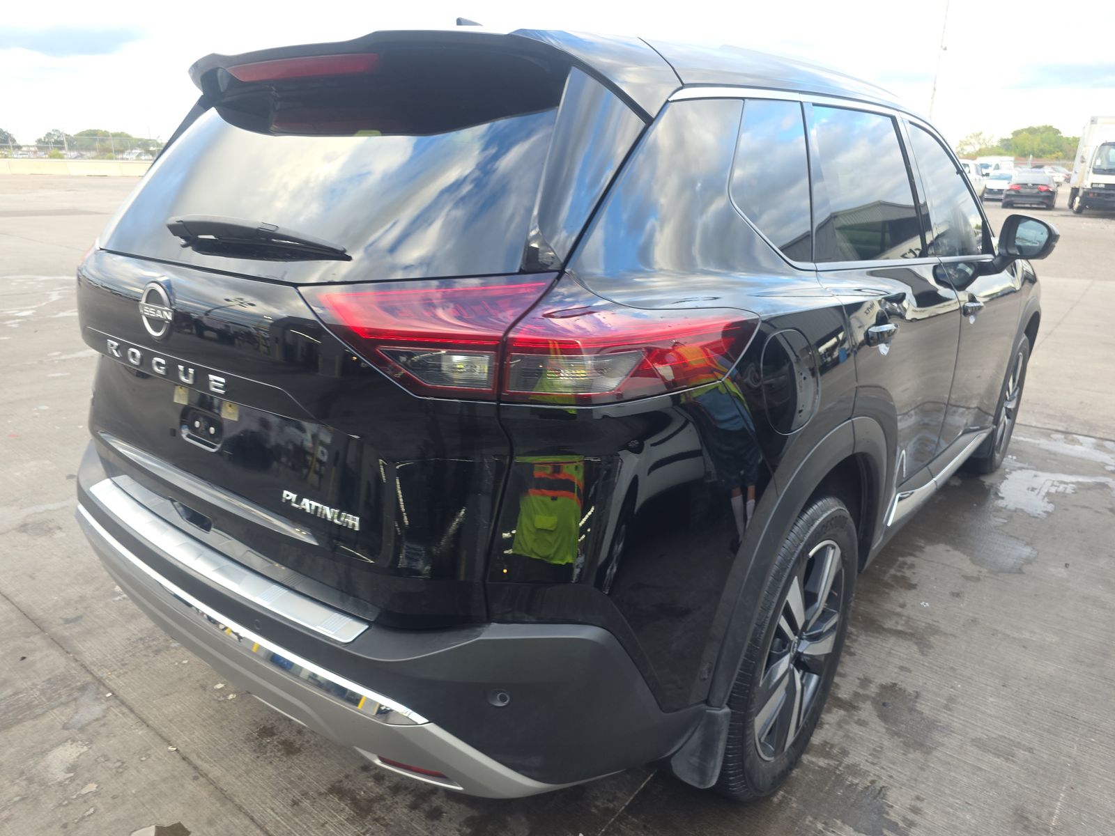 2023 Nissan Rogue Platinum FWD