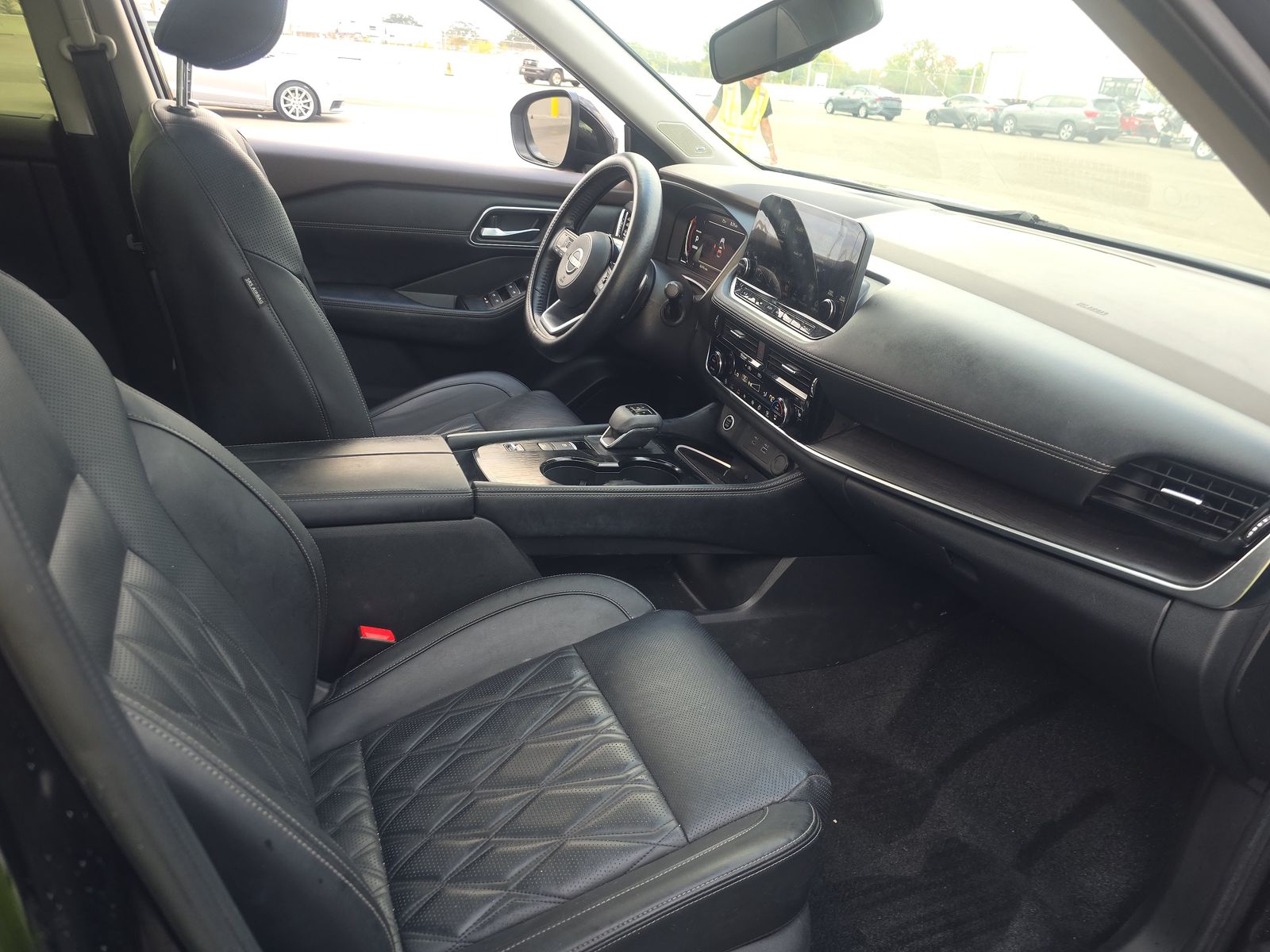 2023 Nissan Rogue Platinum FWD