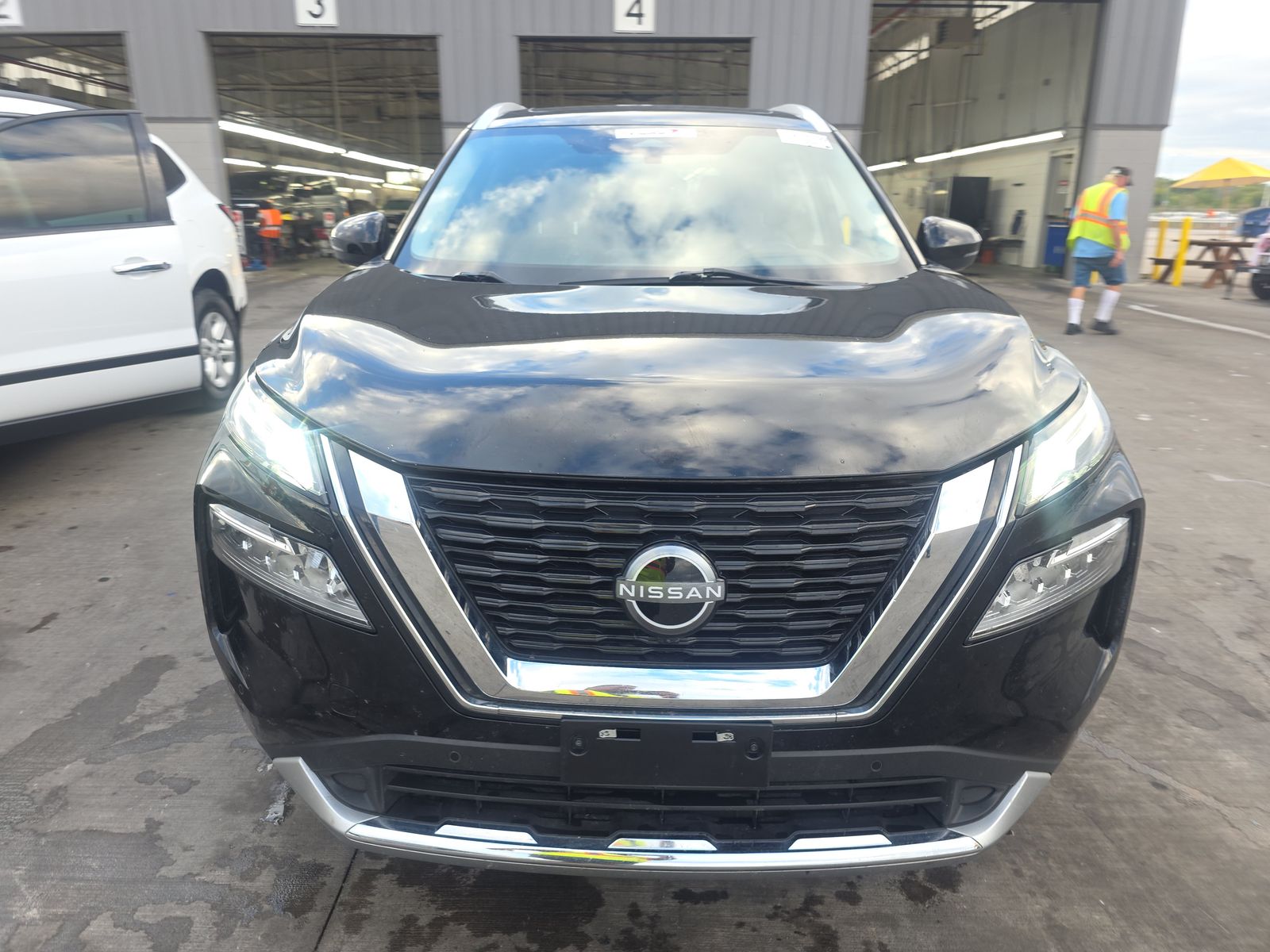 2023 Nissan Rogue Platinum FWD