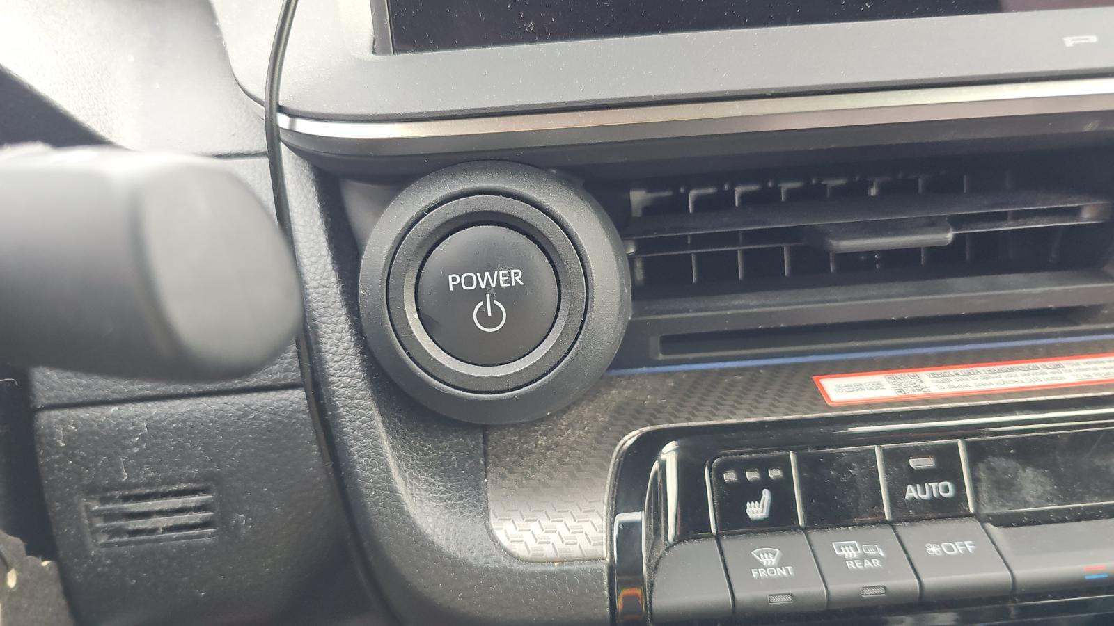 2025 Toyota Prius XLE FWD