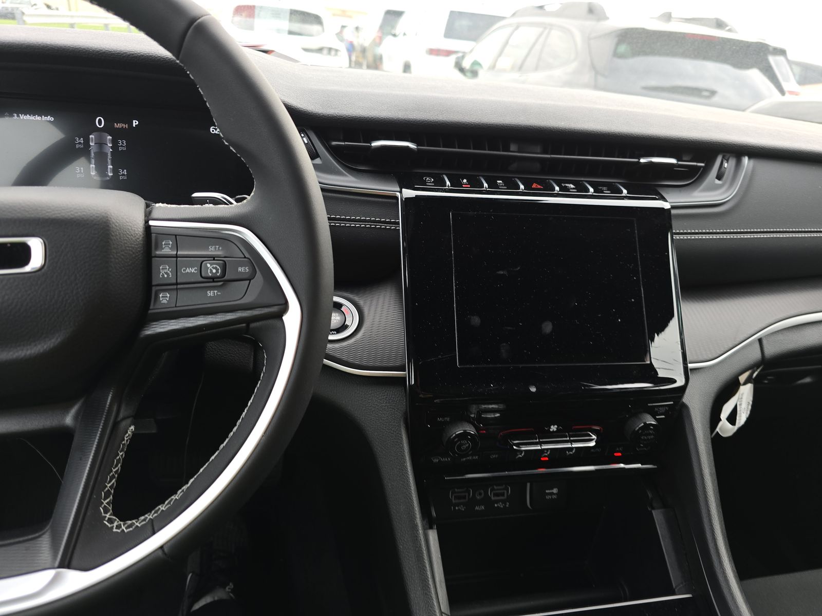 2025 Jeep Grand Cherokee Laredo AWD