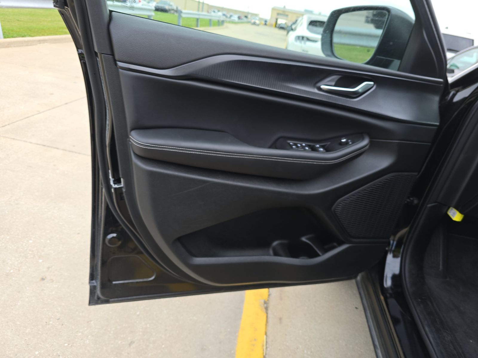 2025 Jeep Grand Cherokee Laredo AWD