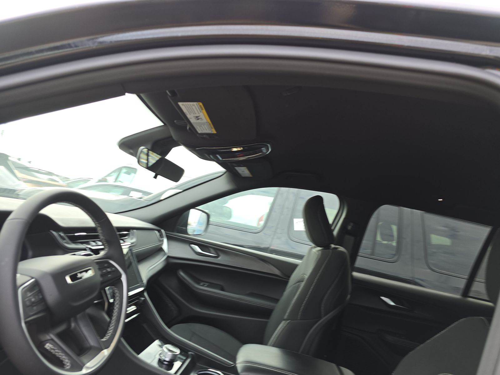 2025 Jeep Grand Cherokee Laredo AWD