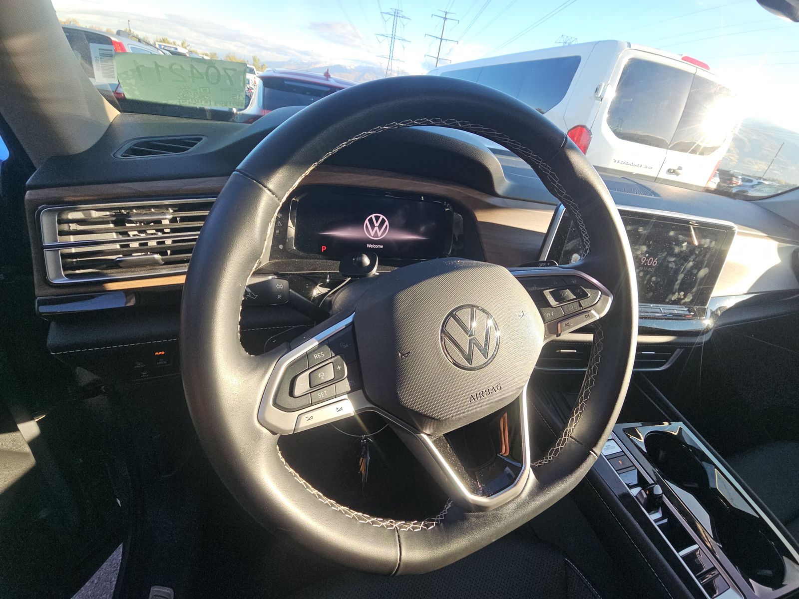 2025 Volkswagen Atlas 2.0T SE AWD