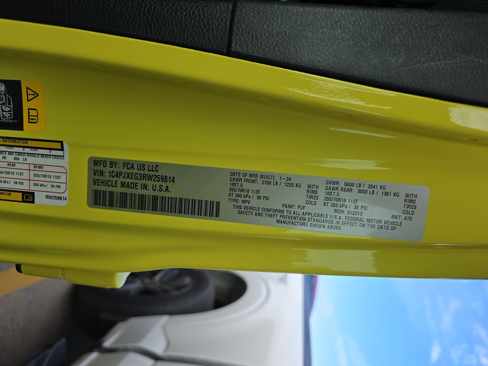 2024 Jeep Wrangler Sahara AWD