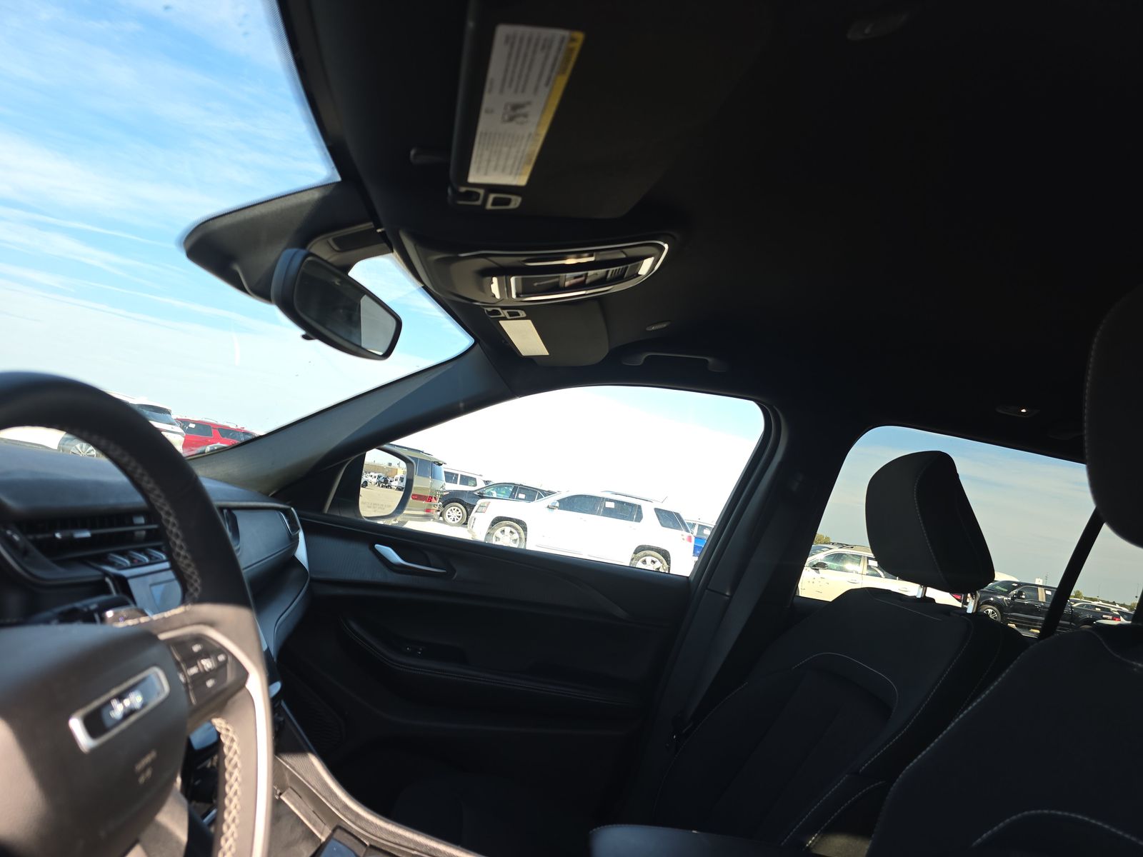 2024 Jeep Grand Cherokee Laredo AWD