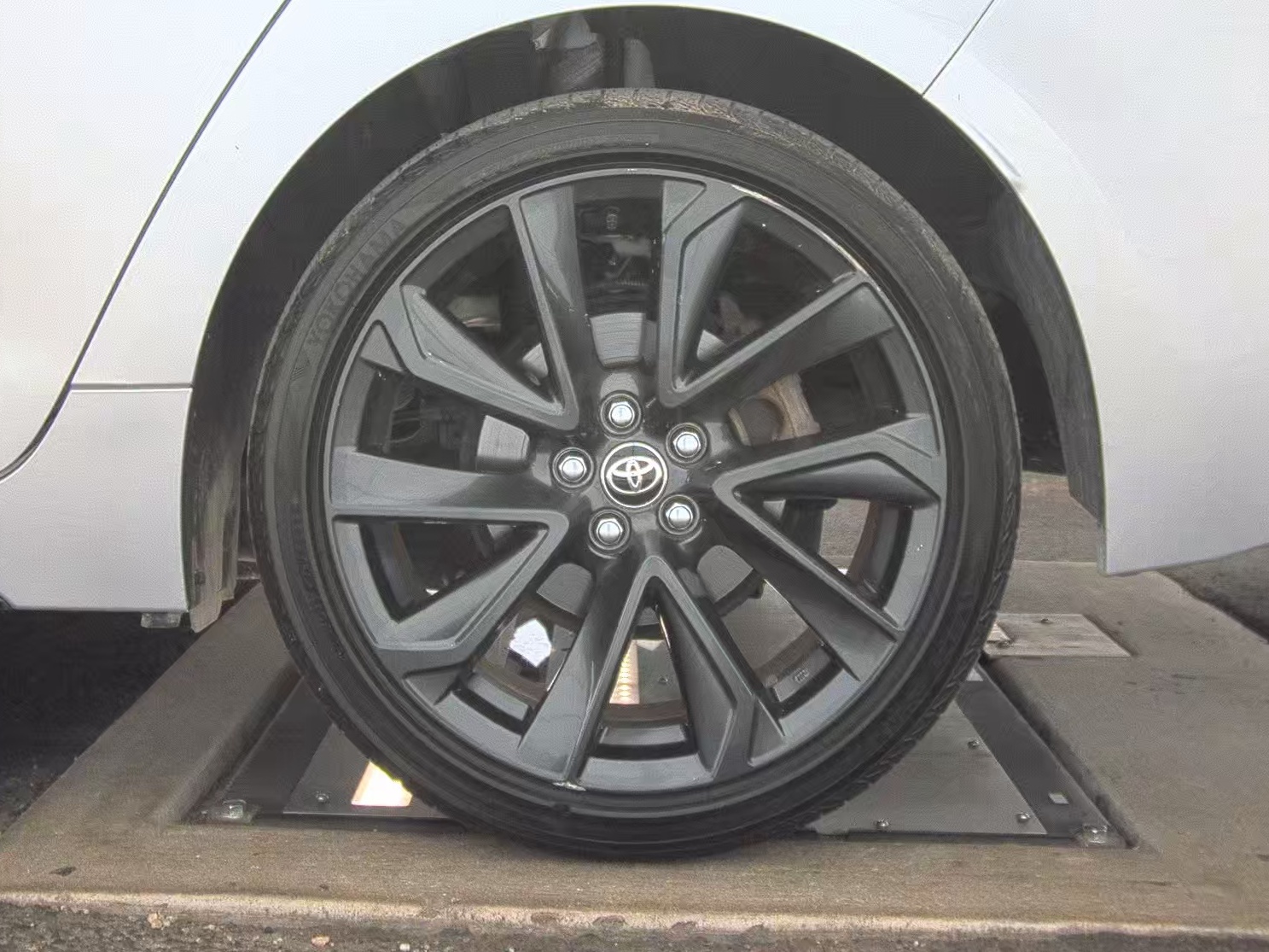 2023 Toyota Corolla Hybrid SE FWD