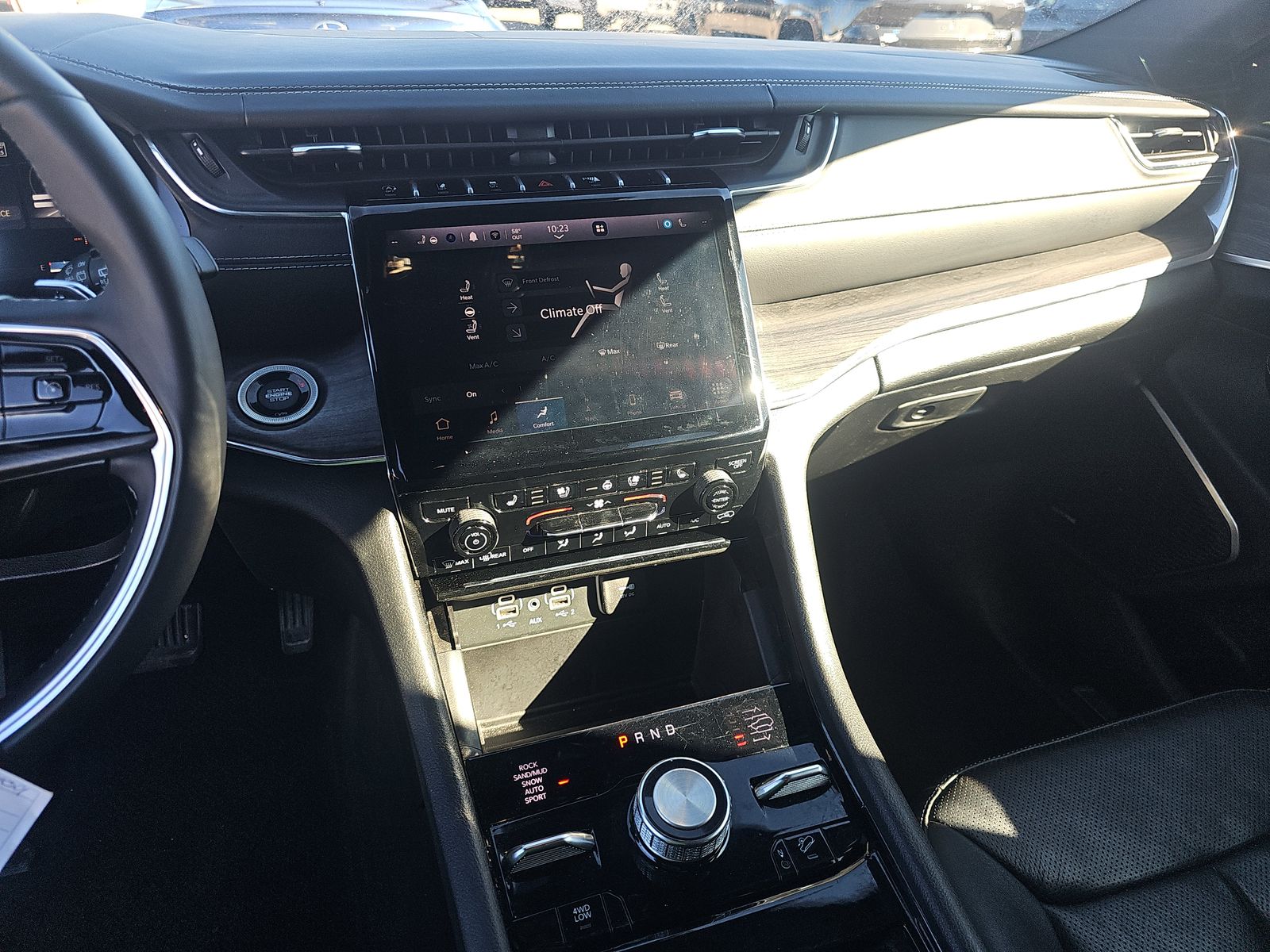 2023 Jeep Grand Cherokee Overland AWD