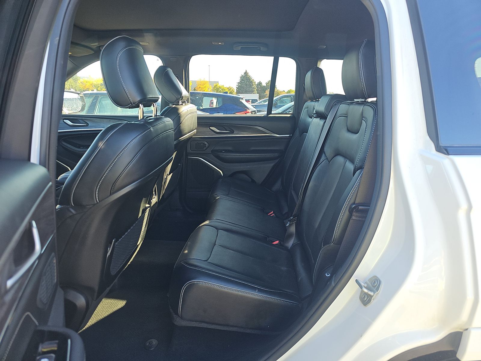 2023 Jeep Grand Cherokee Overland AWD