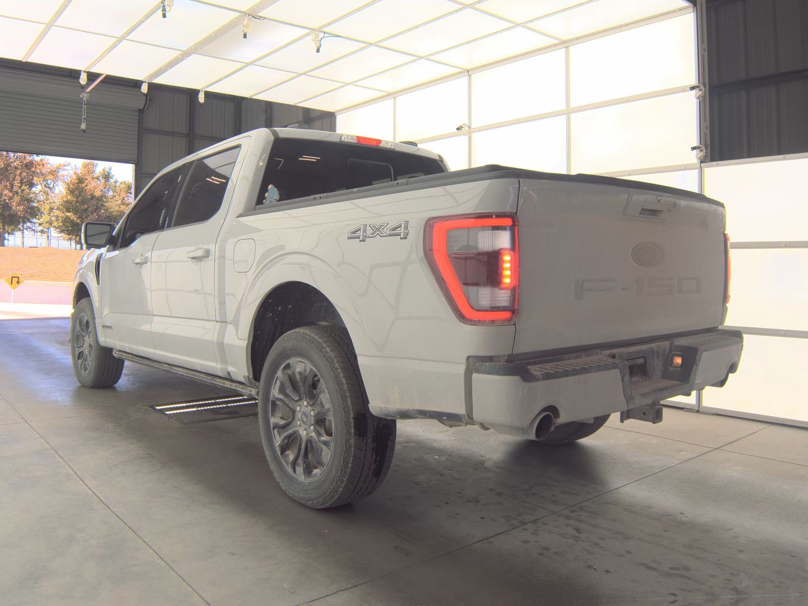 2023 Ford F-150 Hybrid Lariat AWD