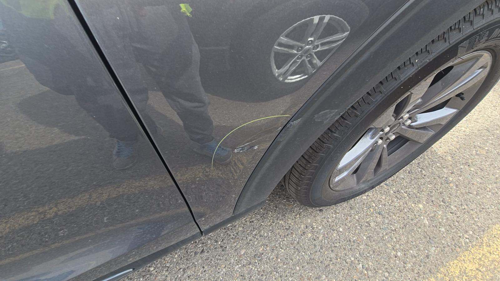 2023 Ford Explorer XLT AWD