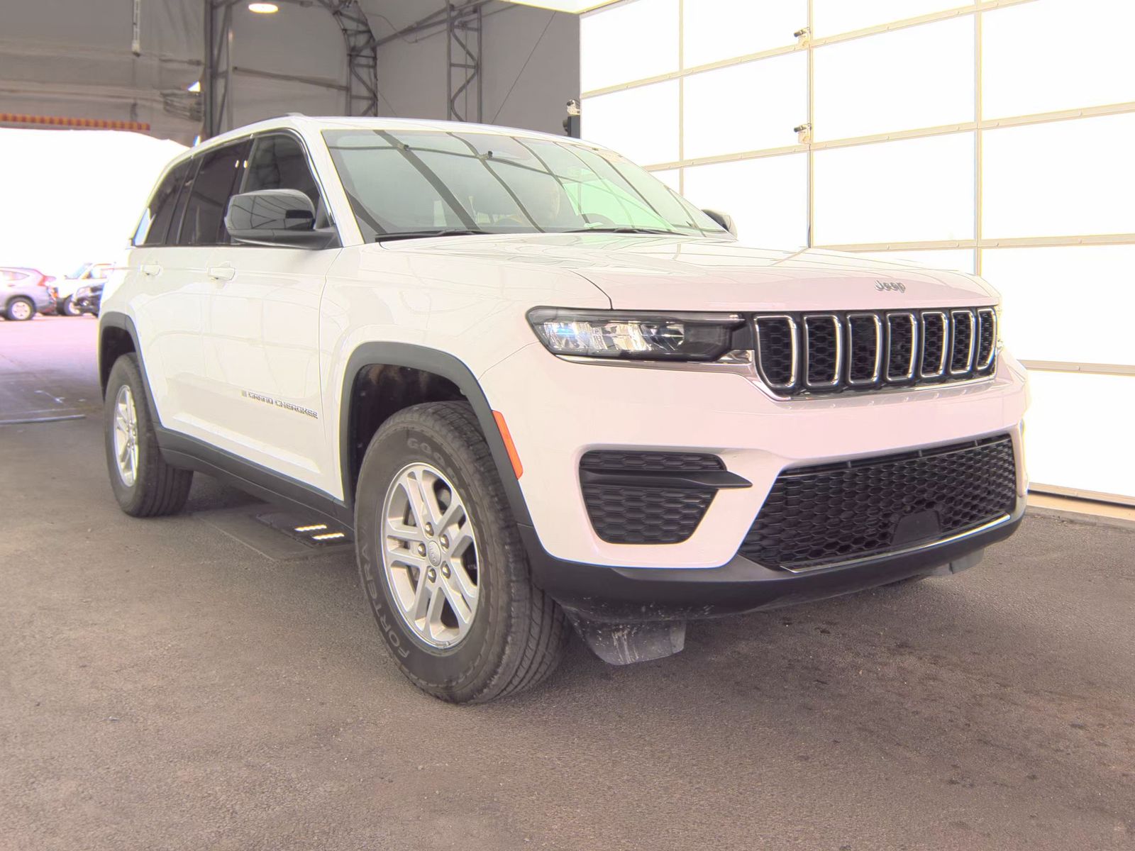 2024 Jeep Grand Cherokee Laredo AWD