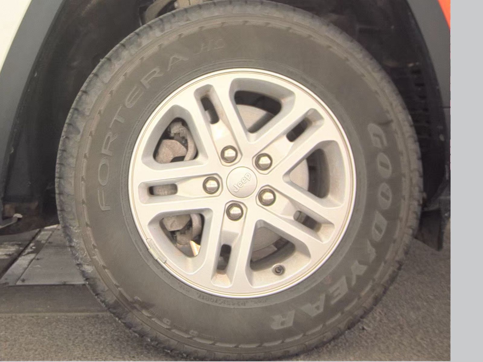 2024 Jeep Grand Cherokee Laredo AWD