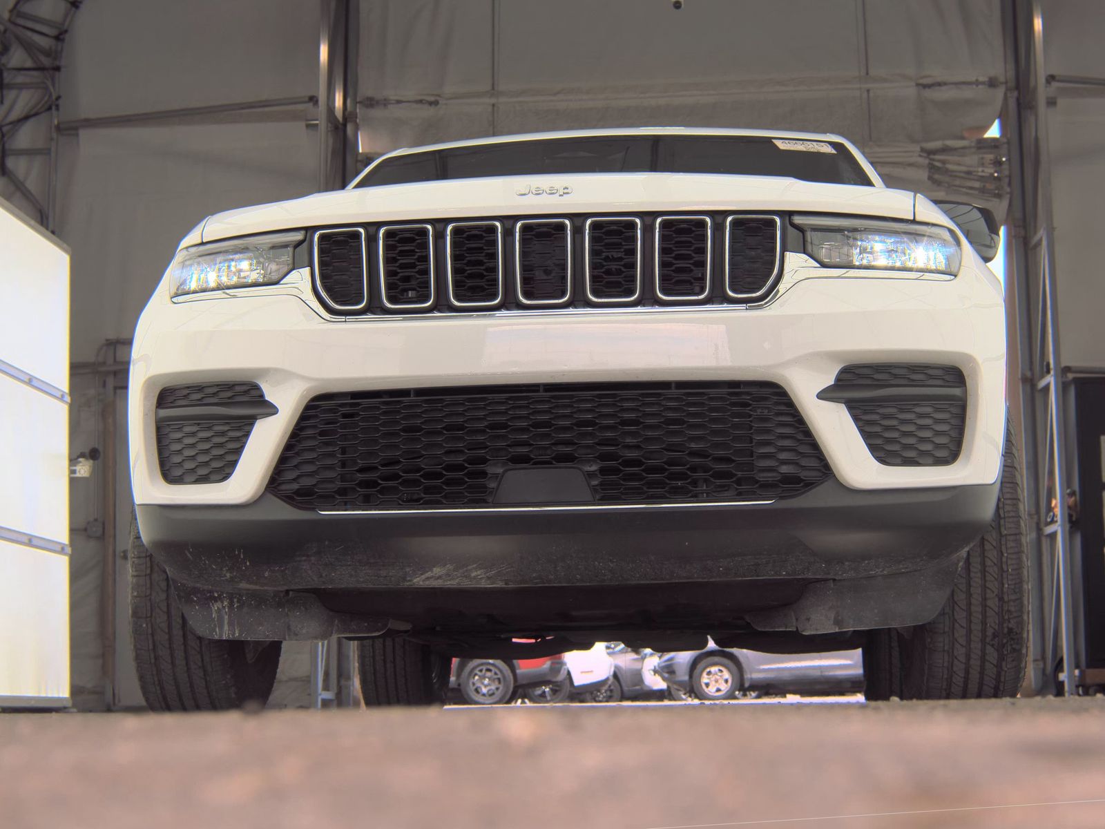 2024 Jeep Grand Cherokee Laredo AWD