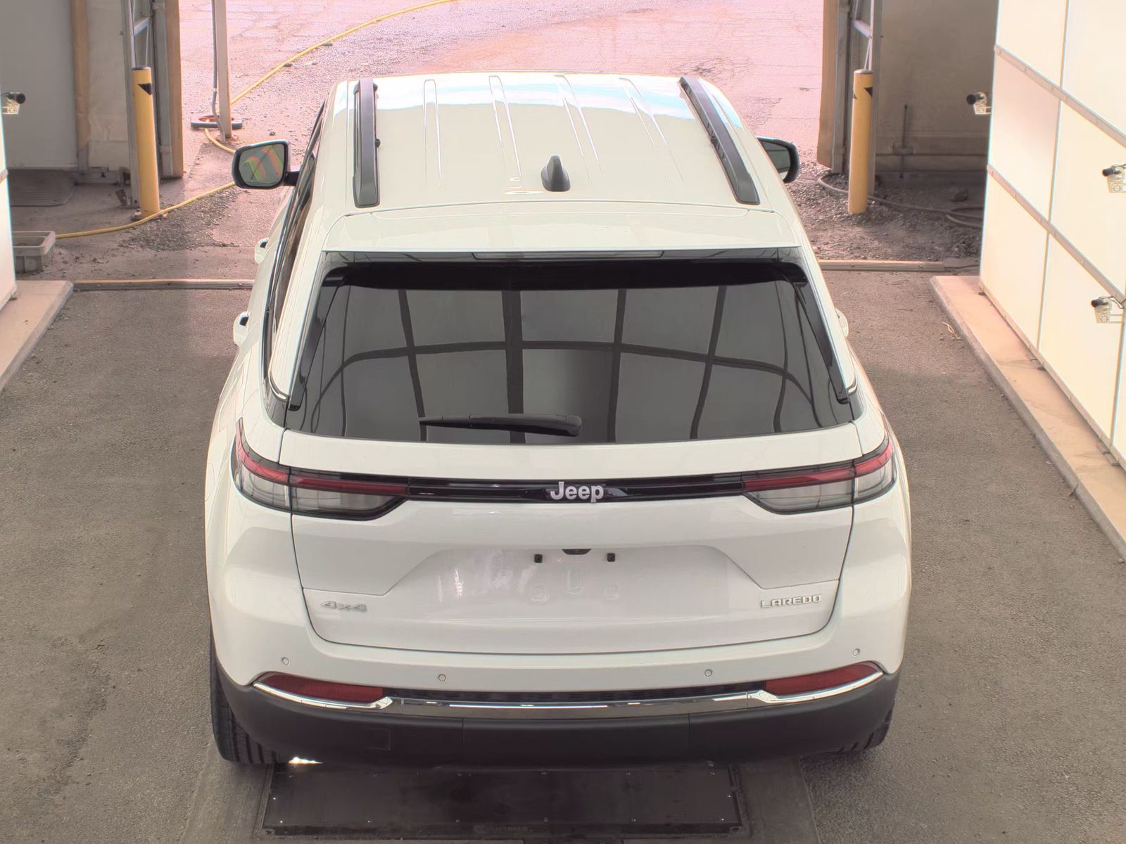 2024 Jeep Grand Cherokee Laredo AWD