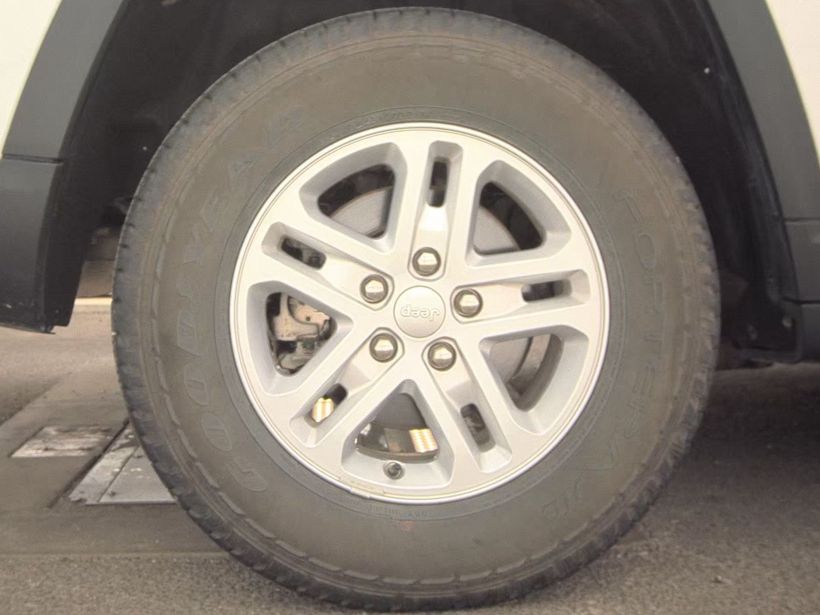 2024 Jeep Grand Cherokee Laredo AWD