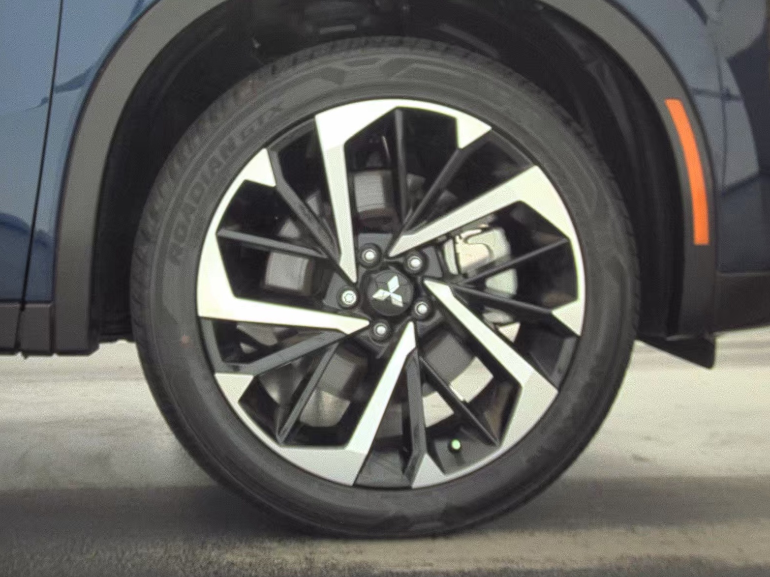 2024 Mitsubishi Outlander SE FWD