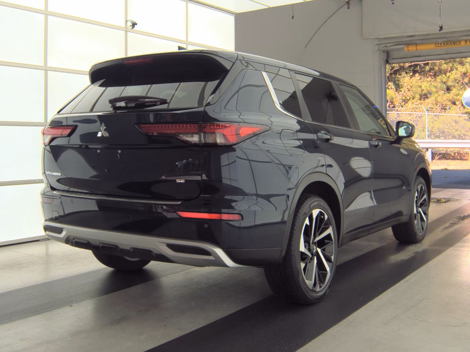 2024 Mitsubishi Outlander SE FWD