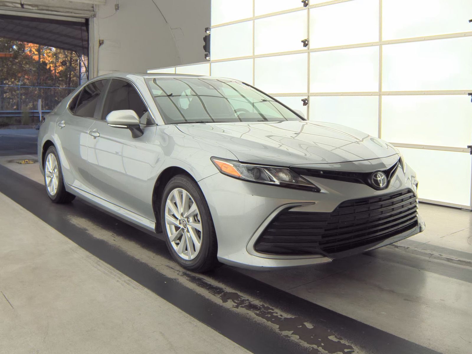 2024 Toyota Camry LE FWD