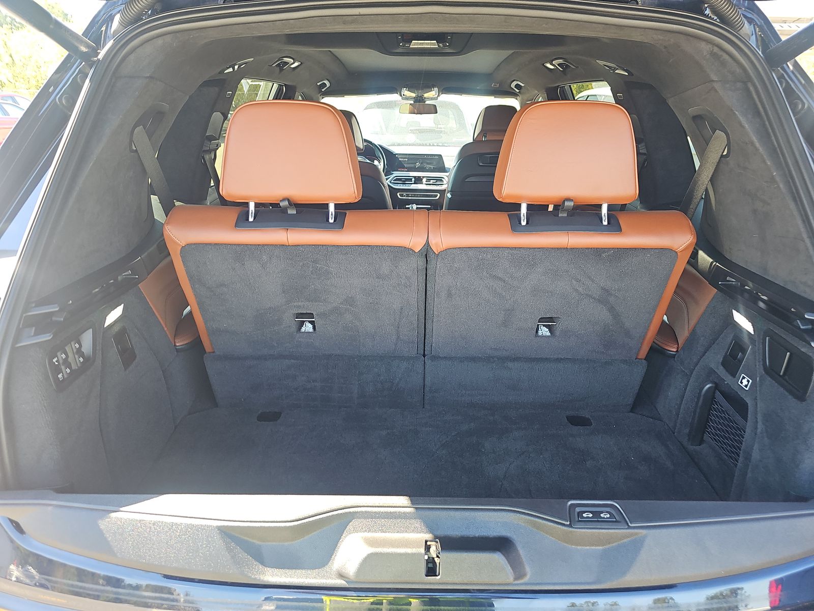 2022 BMW X7 M50i AWD