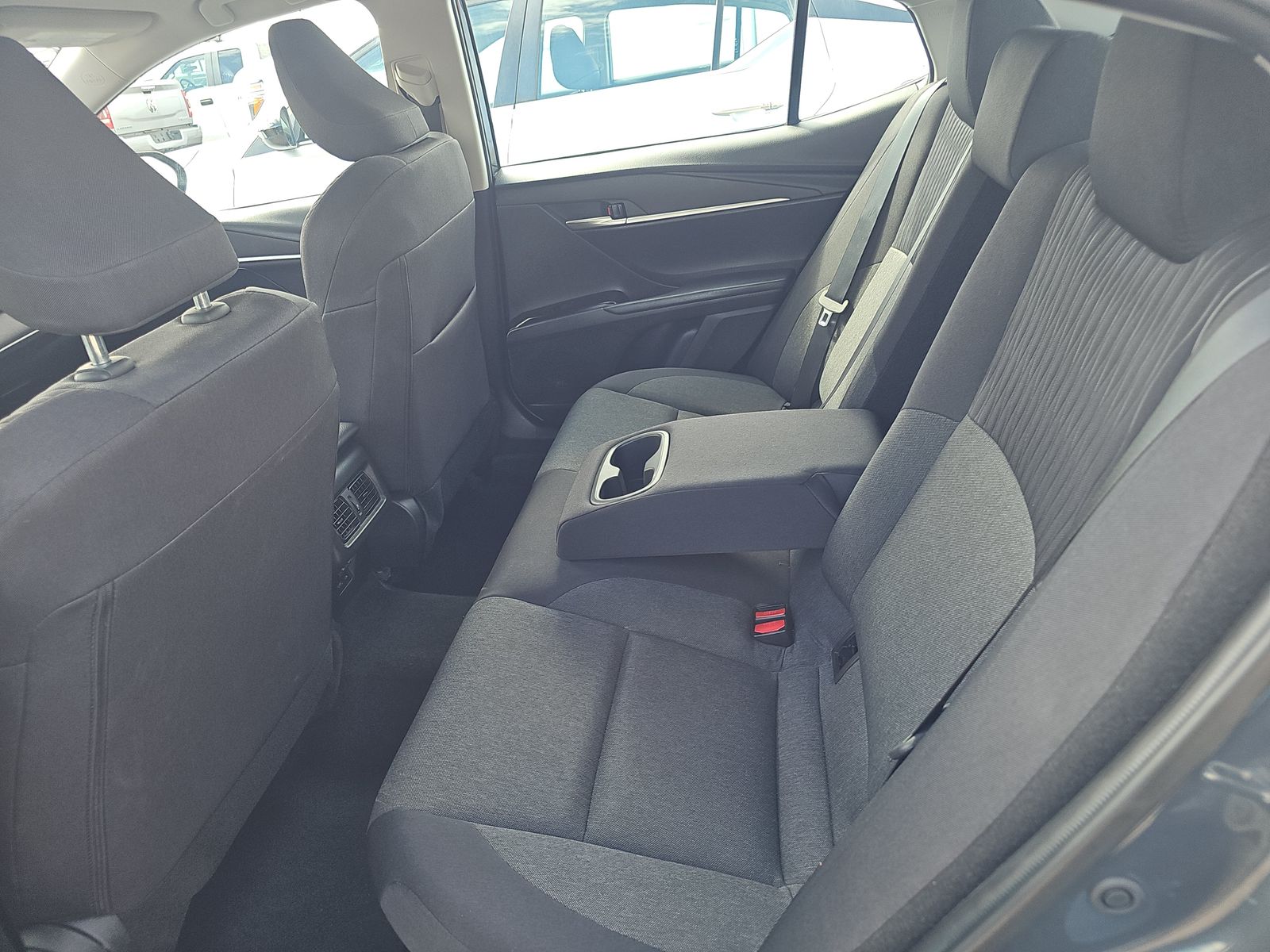 2025 Toyota Camry LE FWD