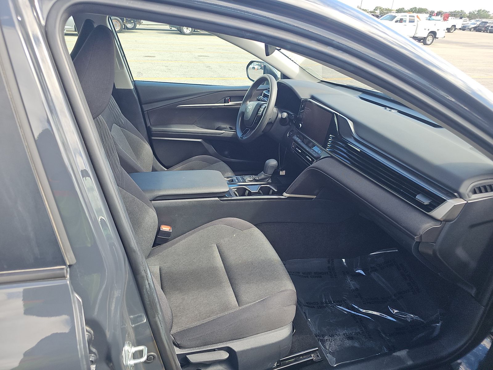 2025 Toyota Camry LE FWD