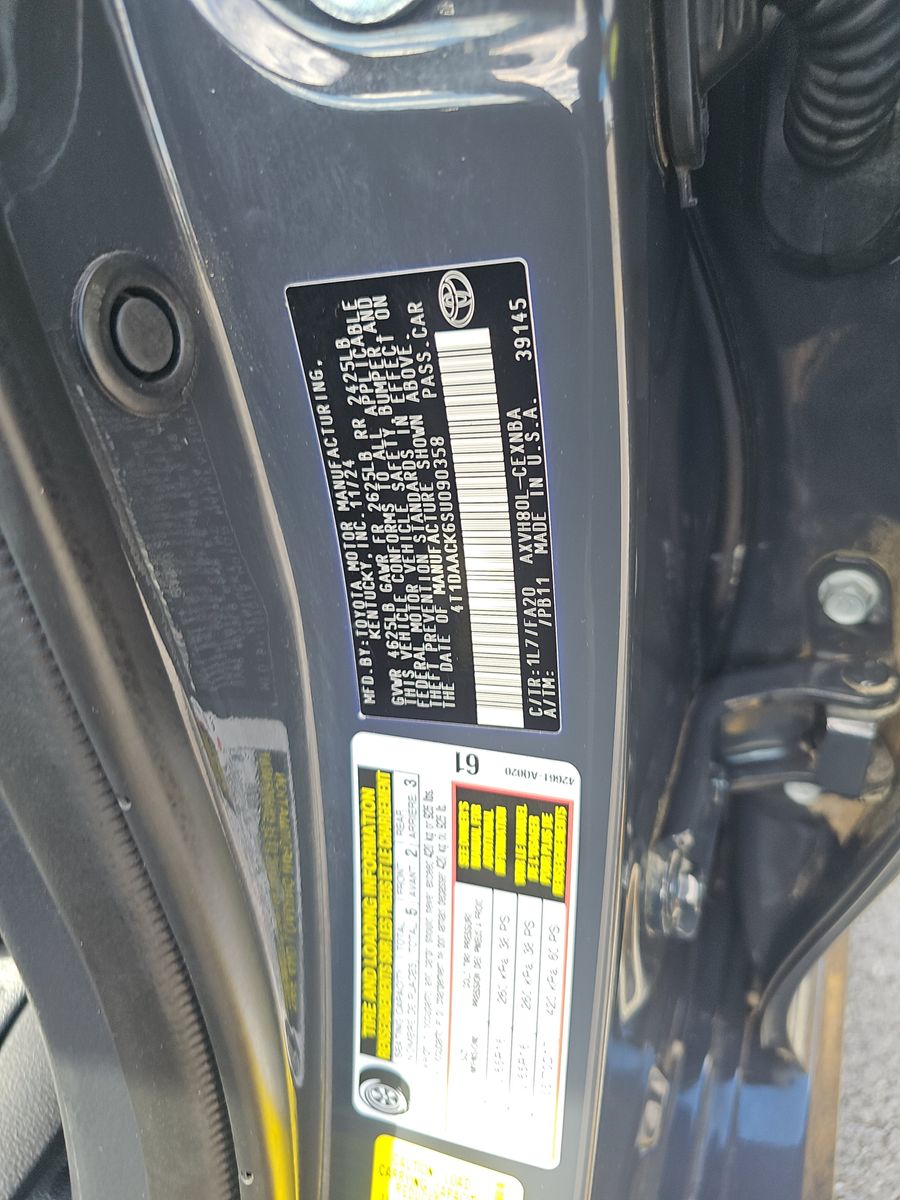 2025 Toyota Camry LE FWD