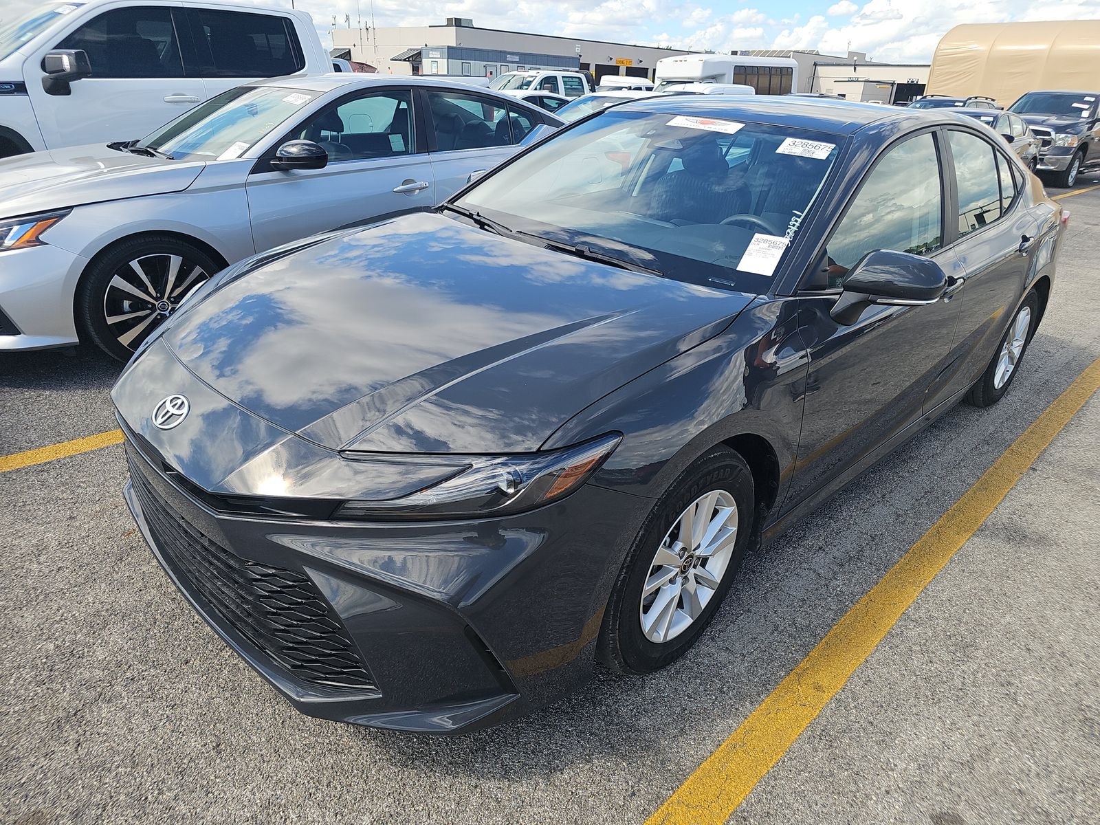 2025 Toyota Camry LE FWD