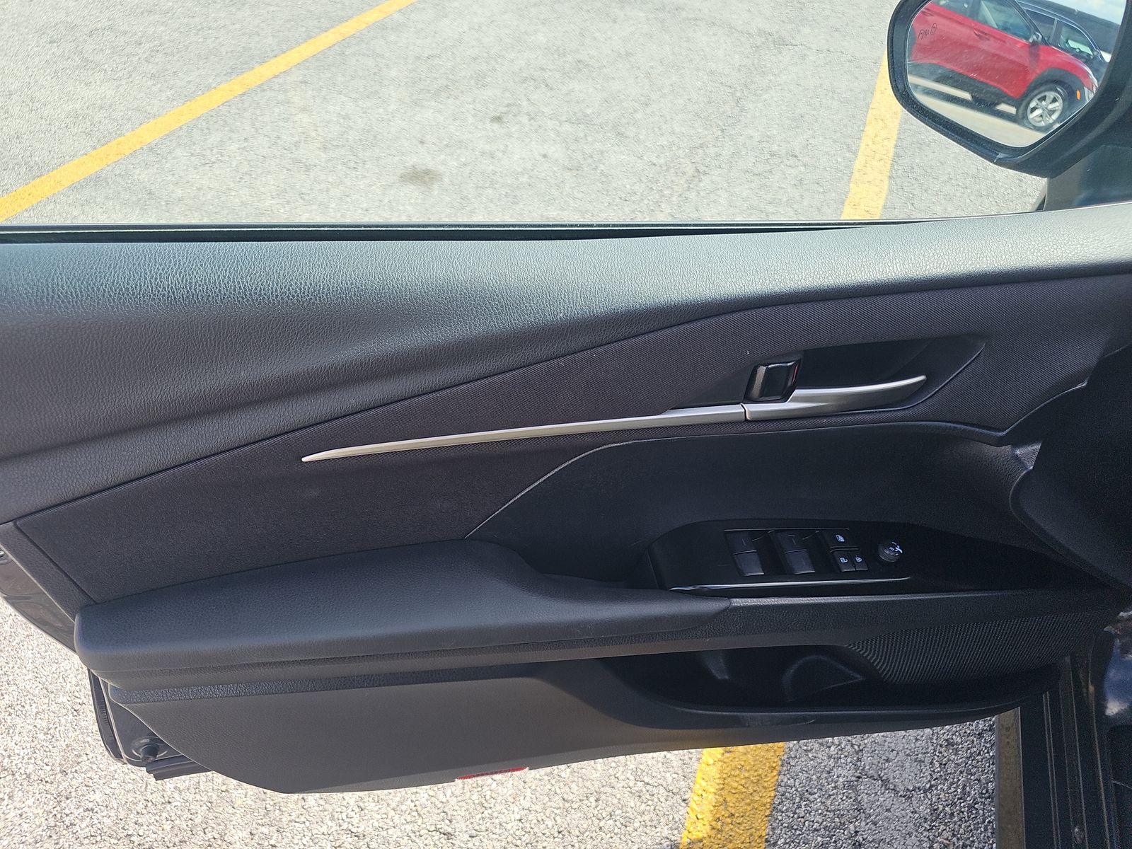 2025 Toyota Camry LE FWD