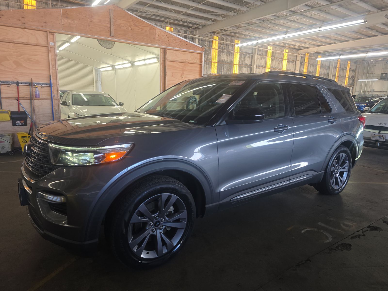 2022 Ford Explorer XLT RWD