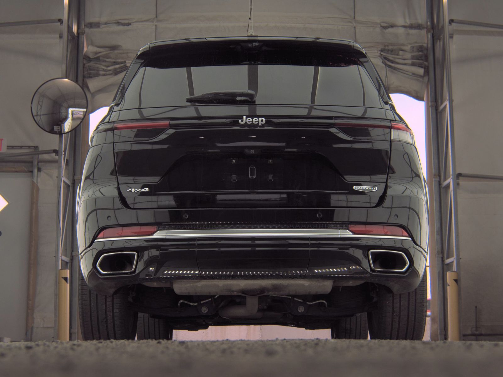 2023 Jeep Grand Cherokee Summit AWD