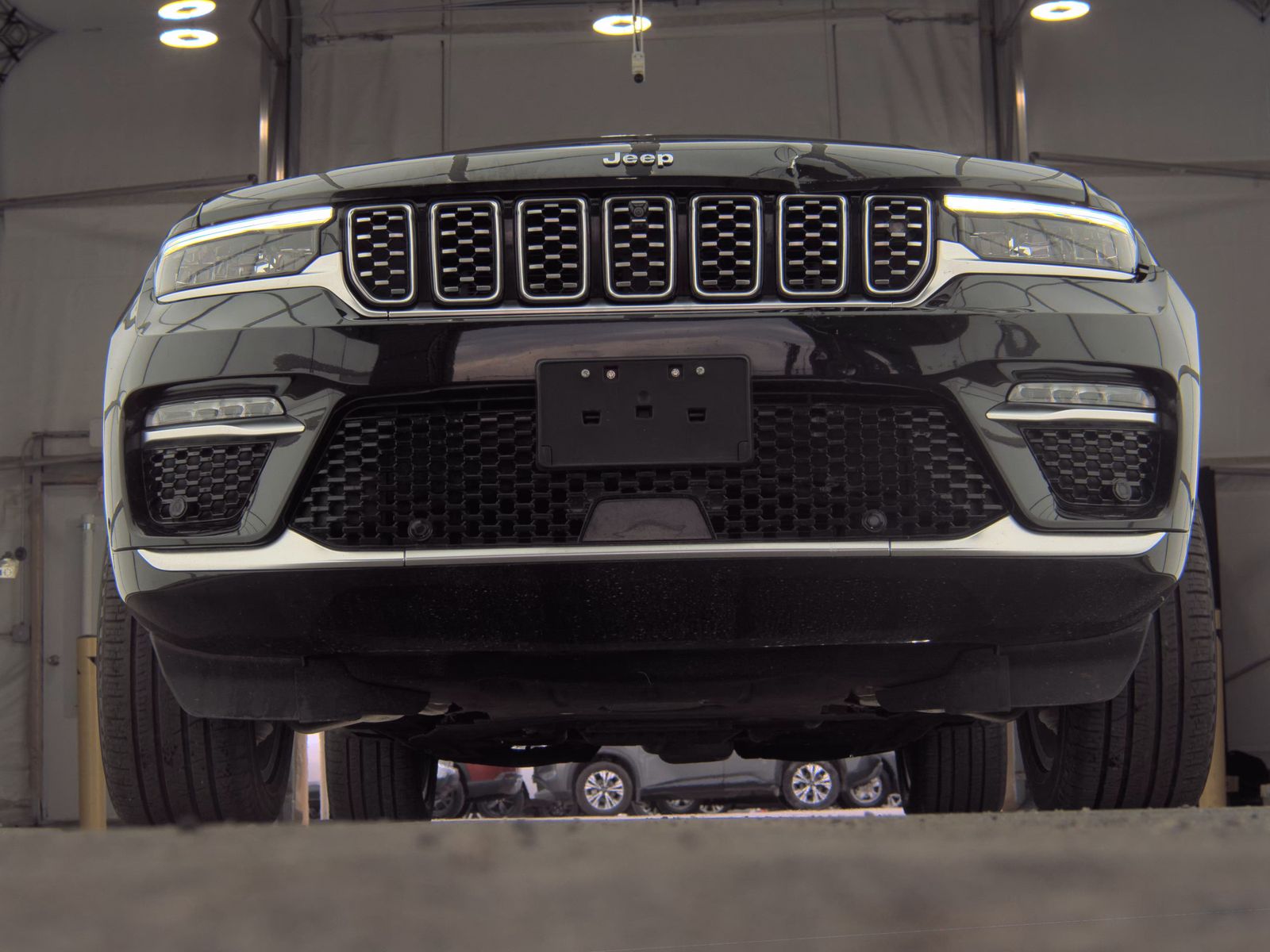 2023 Jeep Grand Cherokee Summit AWD