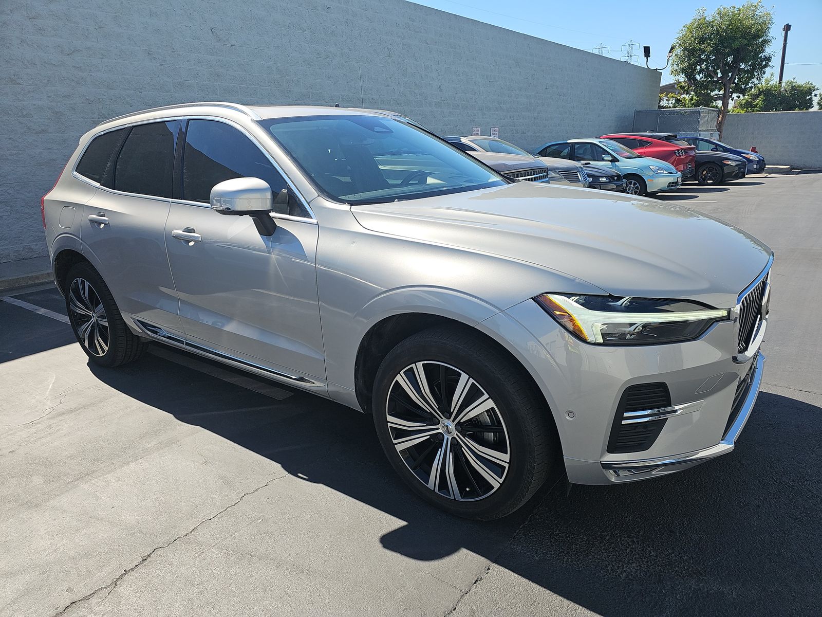 2022 Volvo XC60 B5 Inscription FWD