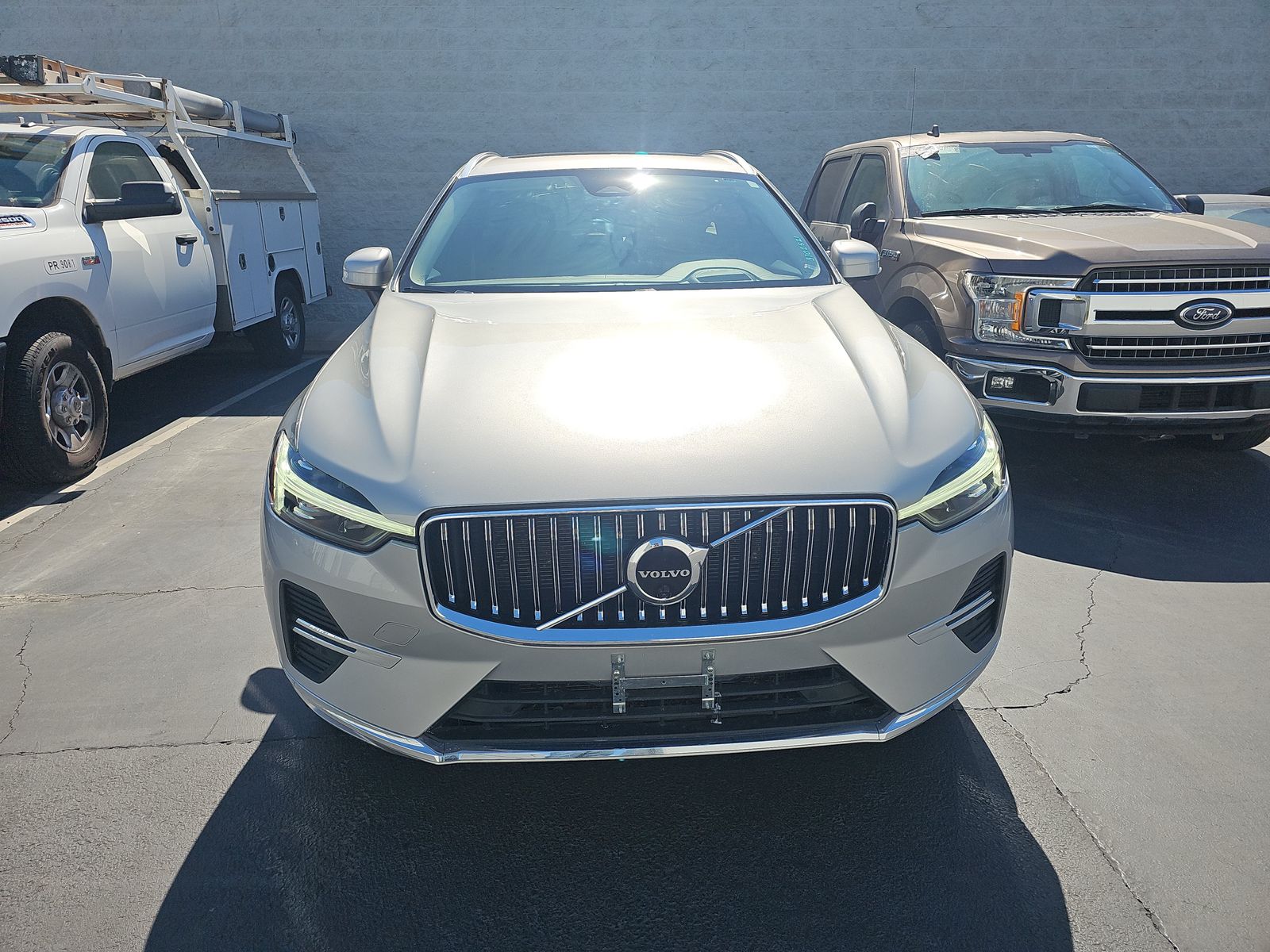 2022 Volvo XC60 B5 Inscription FWD