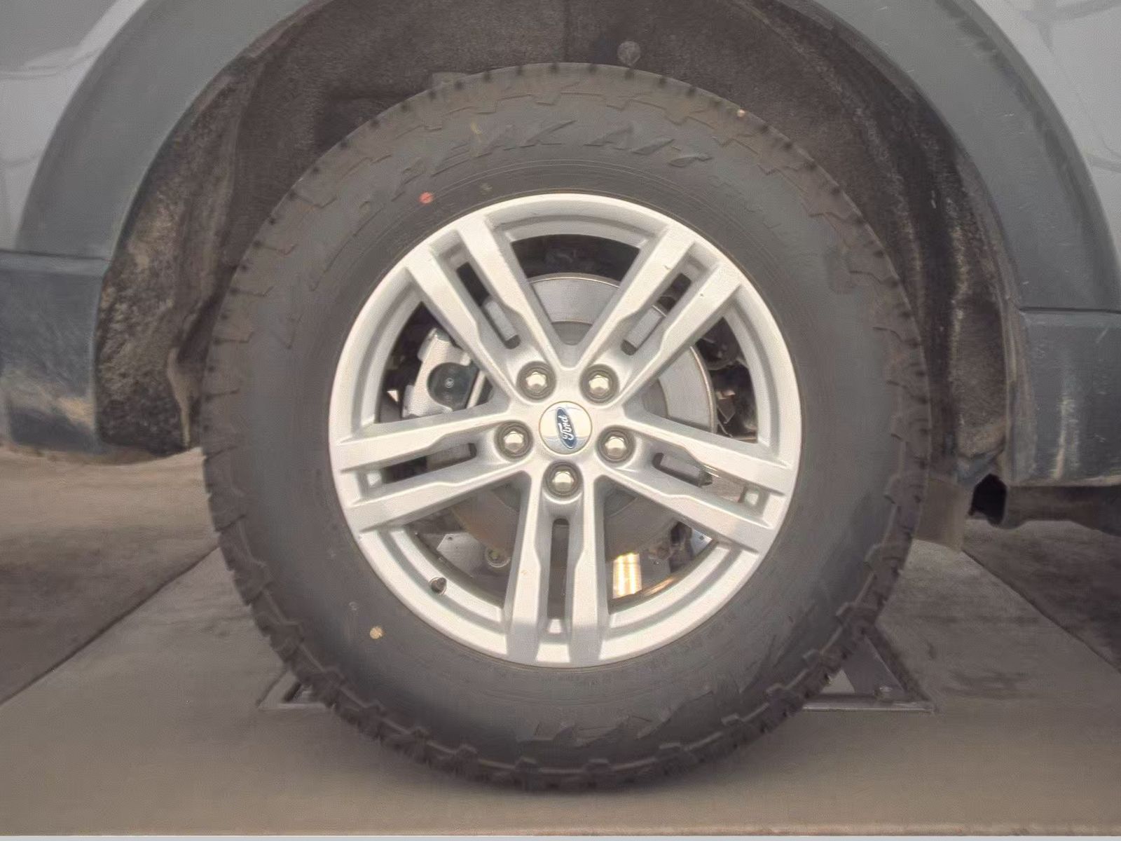 2023 Ford Explorer XLT AWD