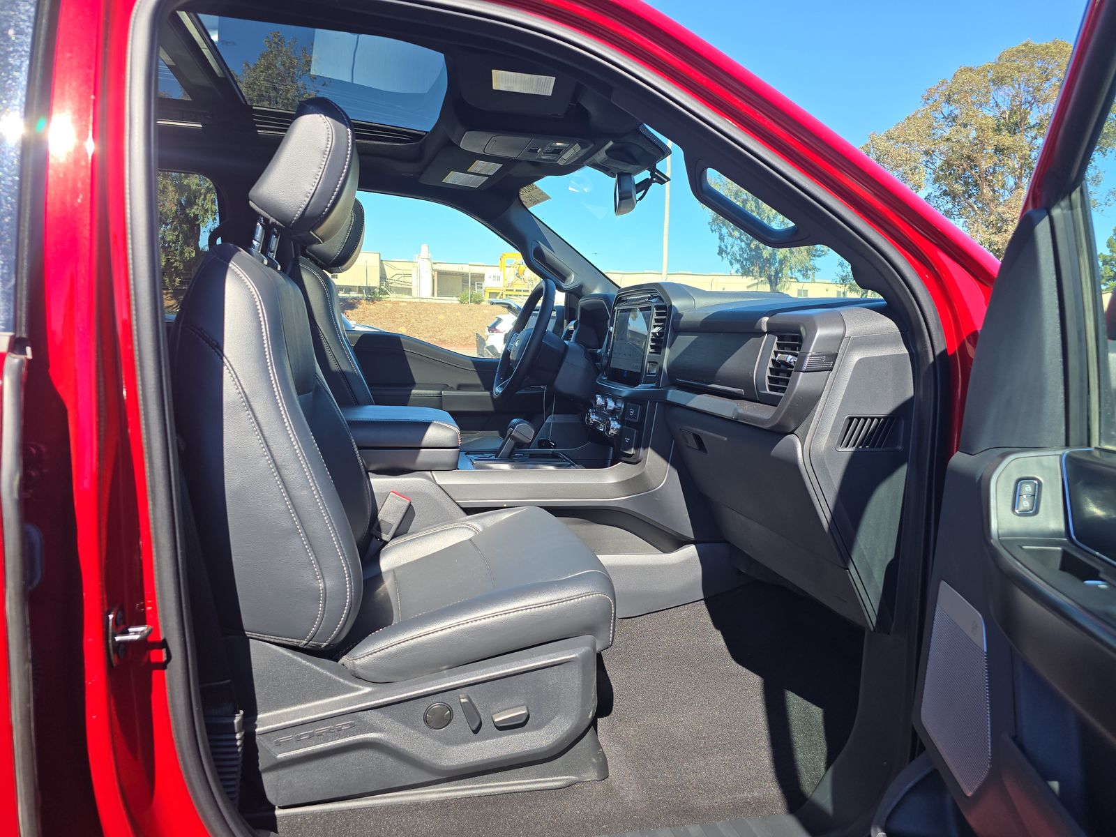 2024 Ford F-150 Hybrid XLT AWD