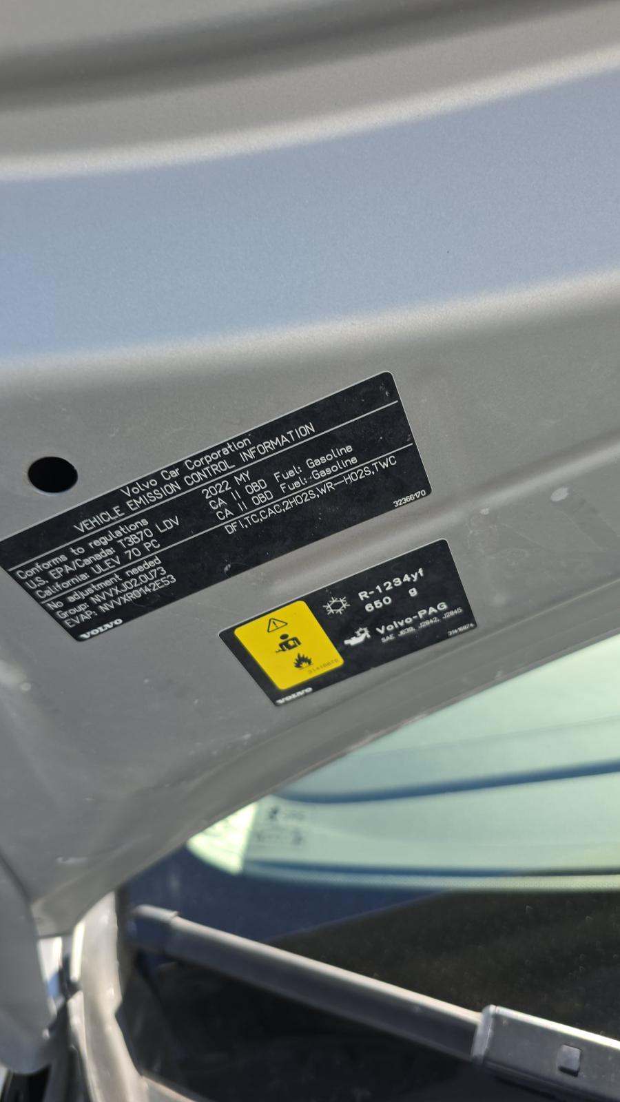 2022 Volvo XC60 B5 Inscription FWD