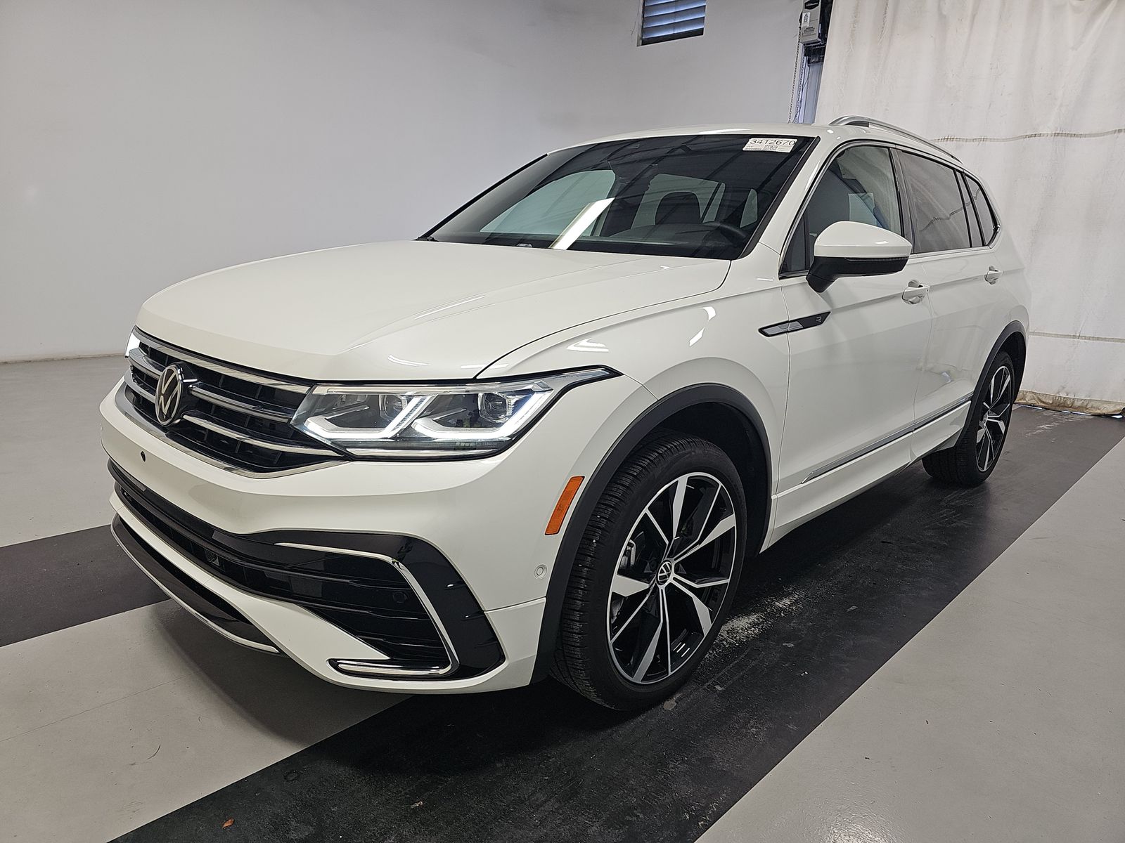 2024 Volkswagen Tiguan 2.0T SEL R-Line AWD