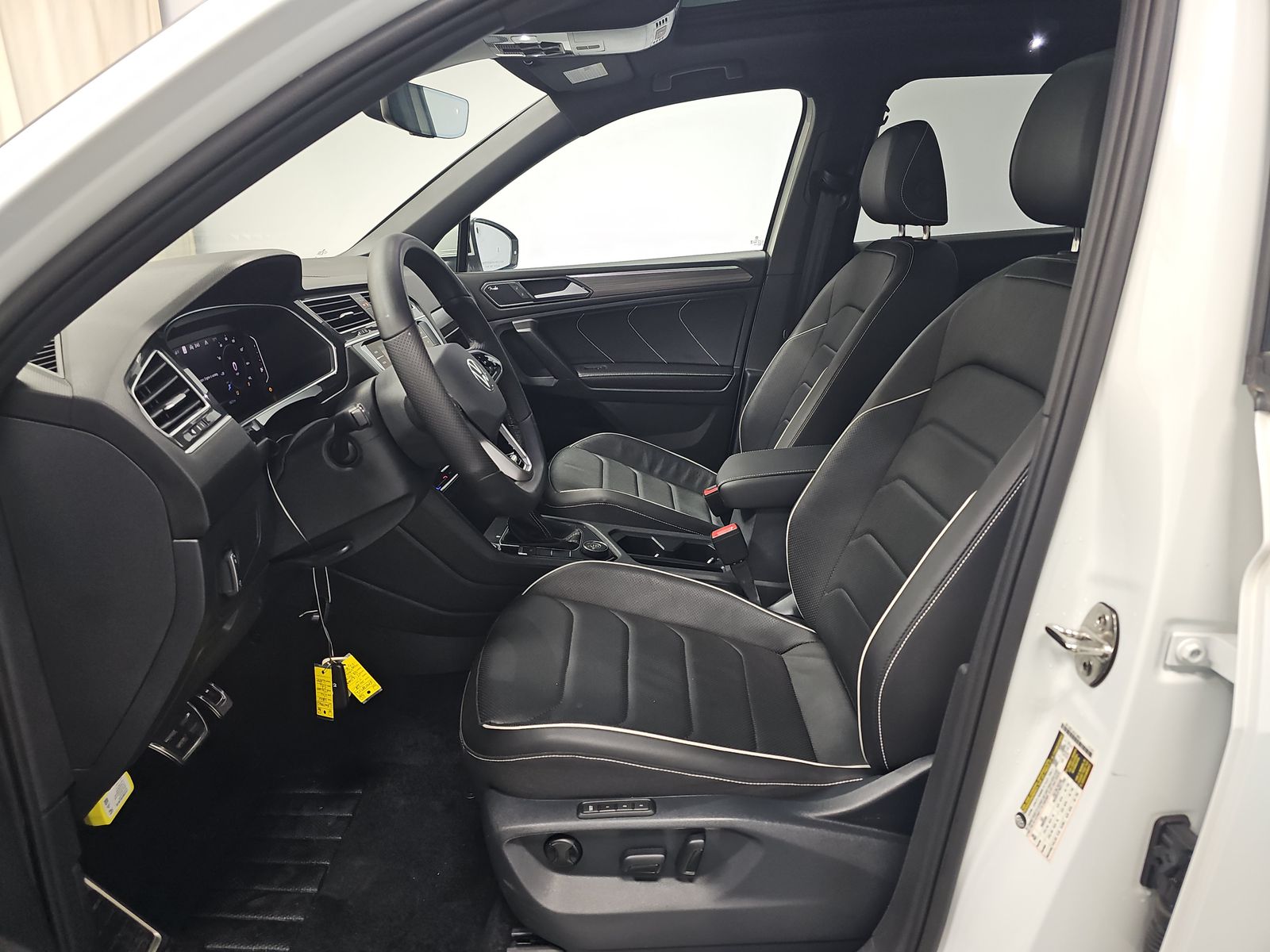 2024 Volkswagen Tiguan 2.0T SEL R-Line AWD