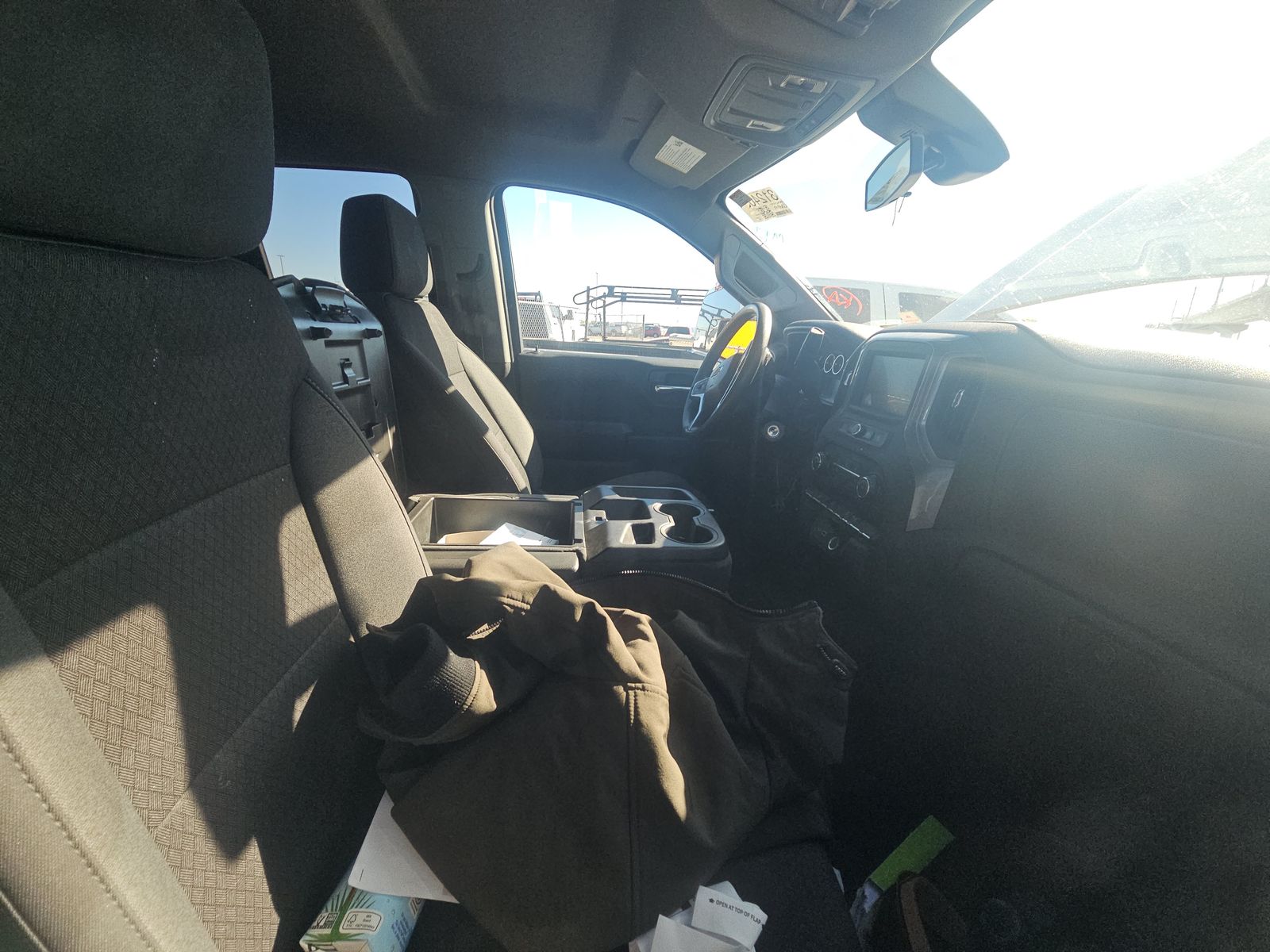 2022 Chevrolet Silverado 1500 Custom AWD