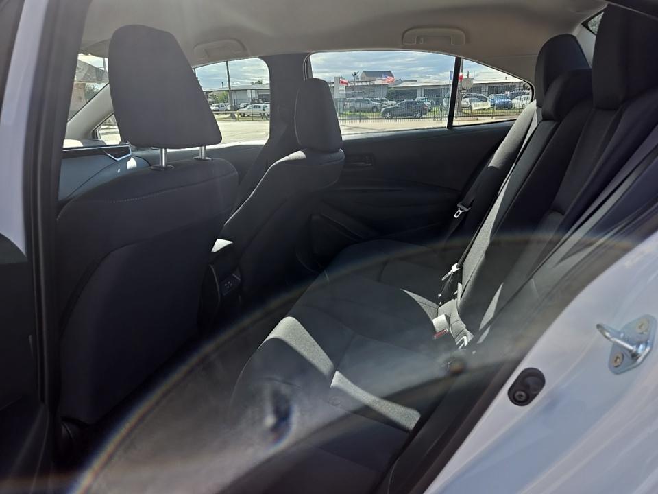 2025 Toyota Corolla LE FWD