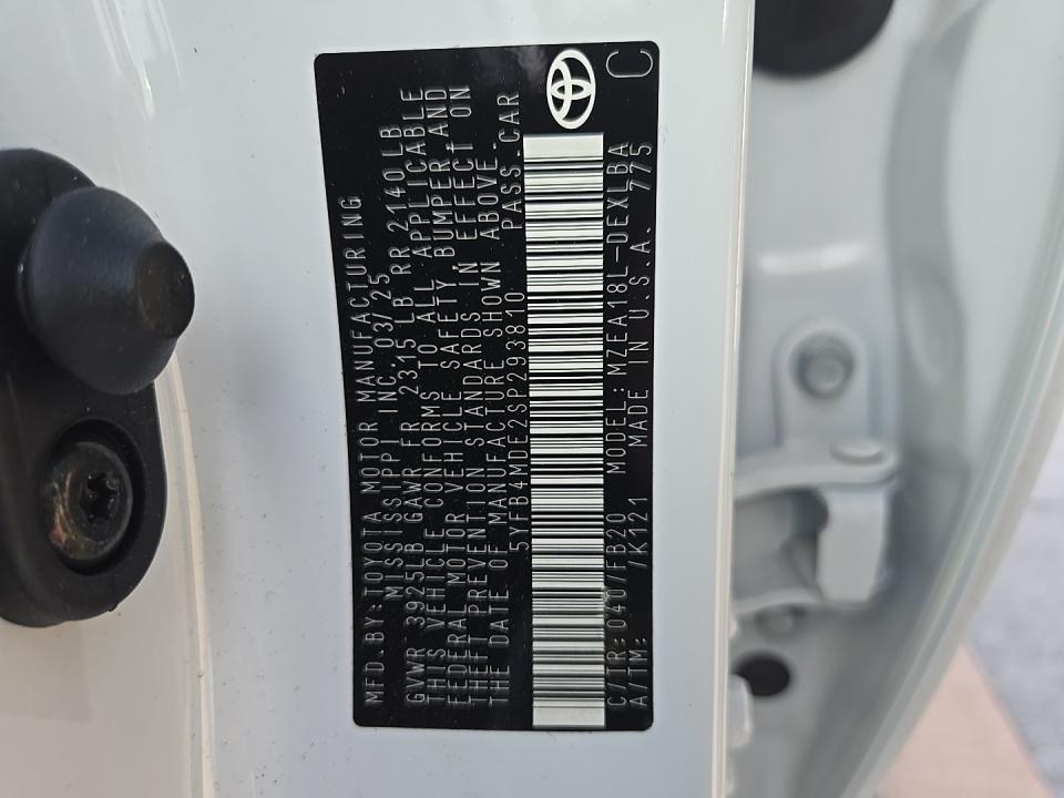 2025 Toyota Corolla LE FWD