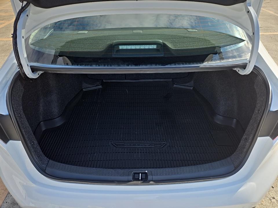 2025 Toyota Corolla LE FWD